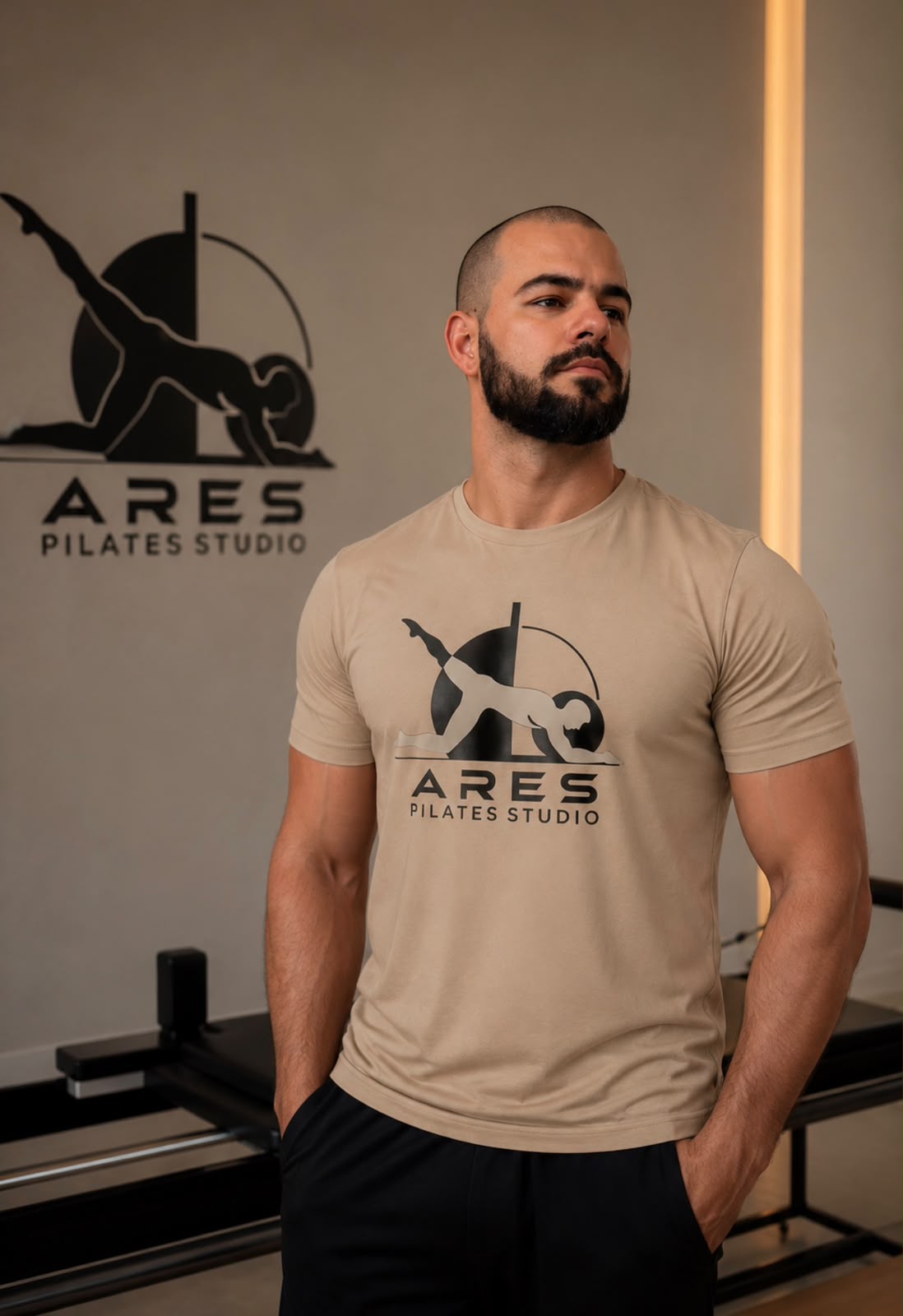 Mathias Peretto, fisioterapeuta e instrutor de Pilates